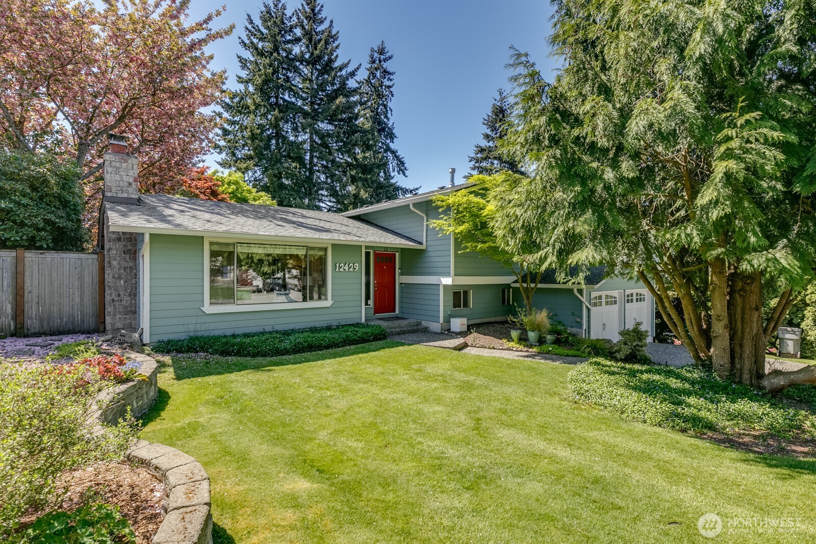 12429 NE 149th Street , Woodinville, WA 98072