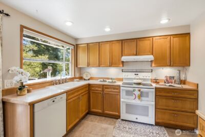 12429 NE 149th Street , Woodinville, WA 98072 - Photo 17