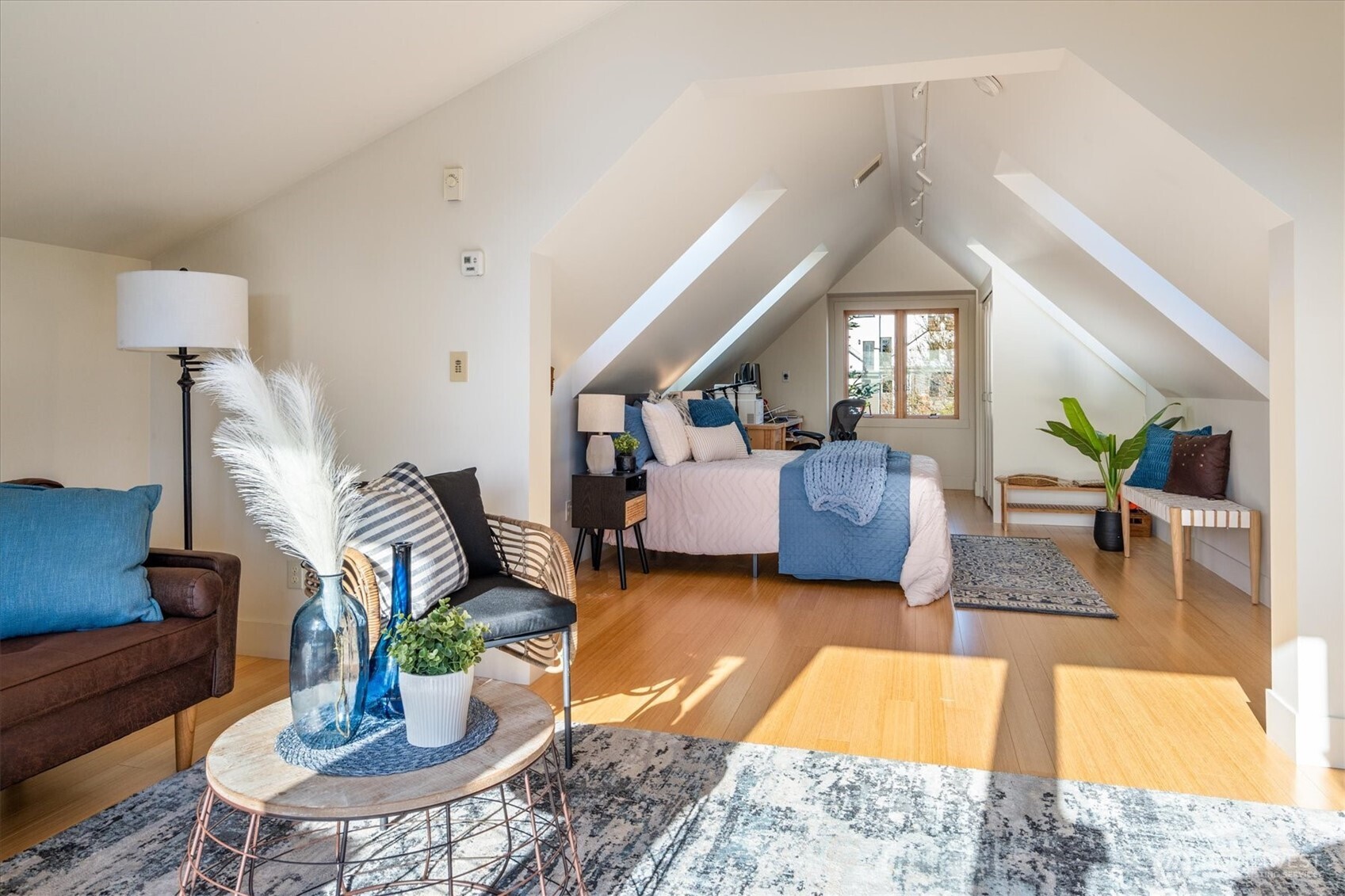 1209 N 44th Street , Seattle, WA 98103