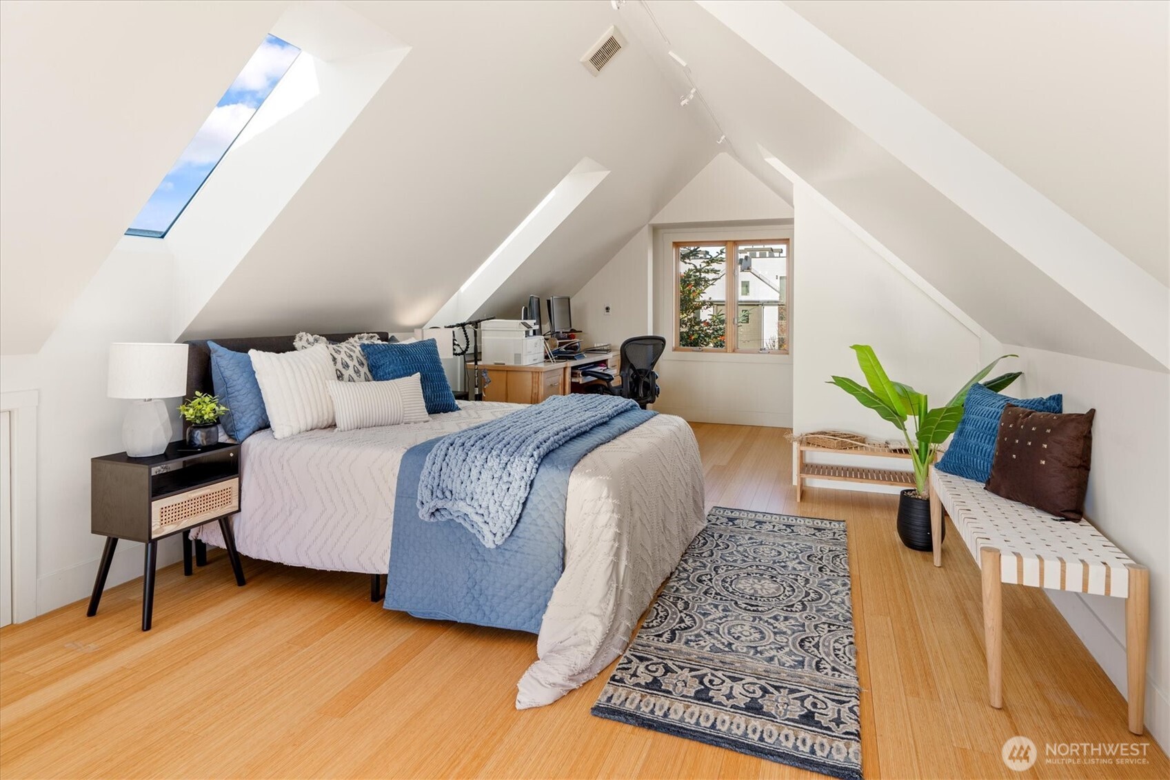 1209 N 44th Street , Seattle, WA 98103