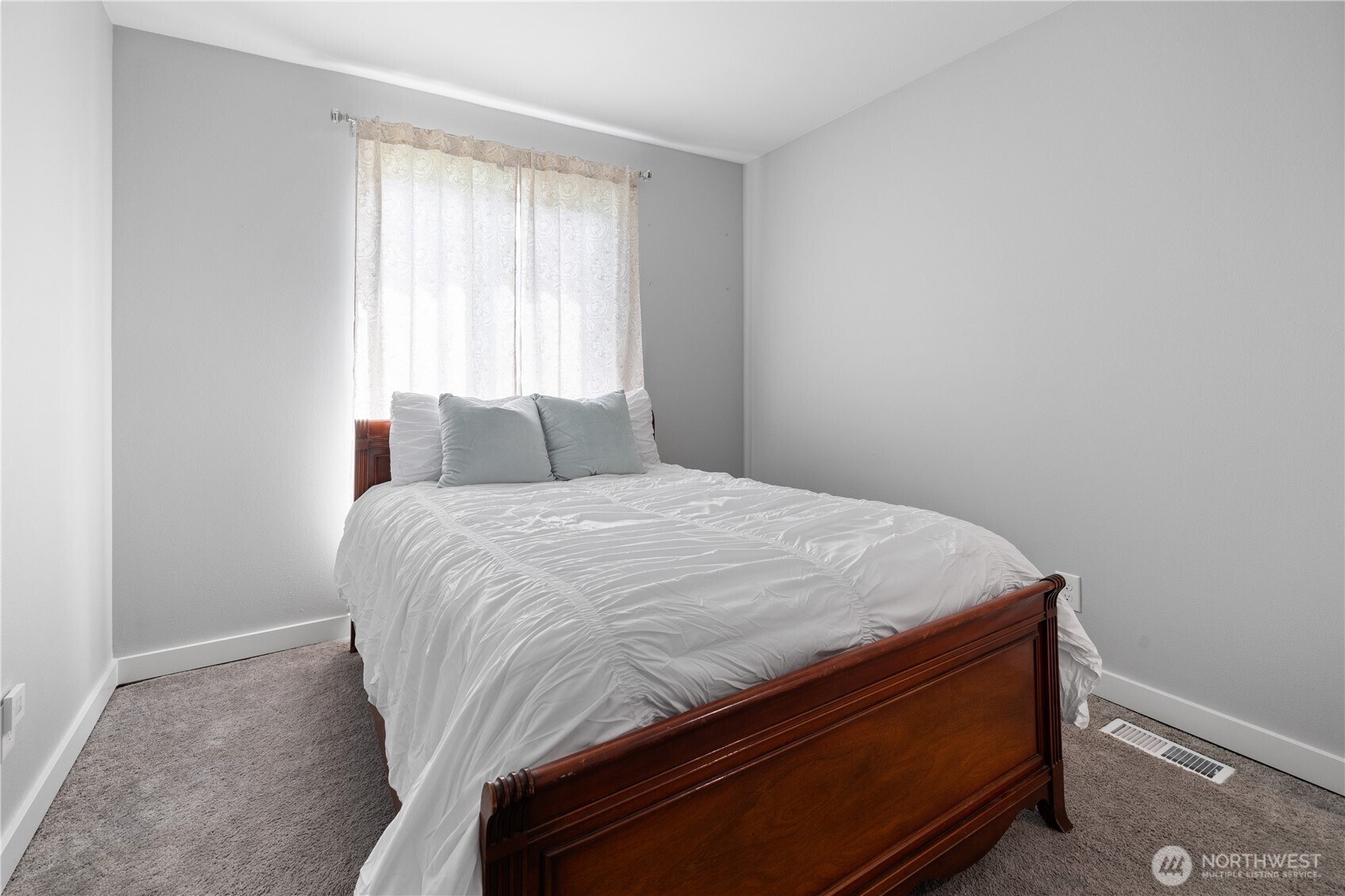 5000 Hansberry Street NW, Bremerton, WA 98311