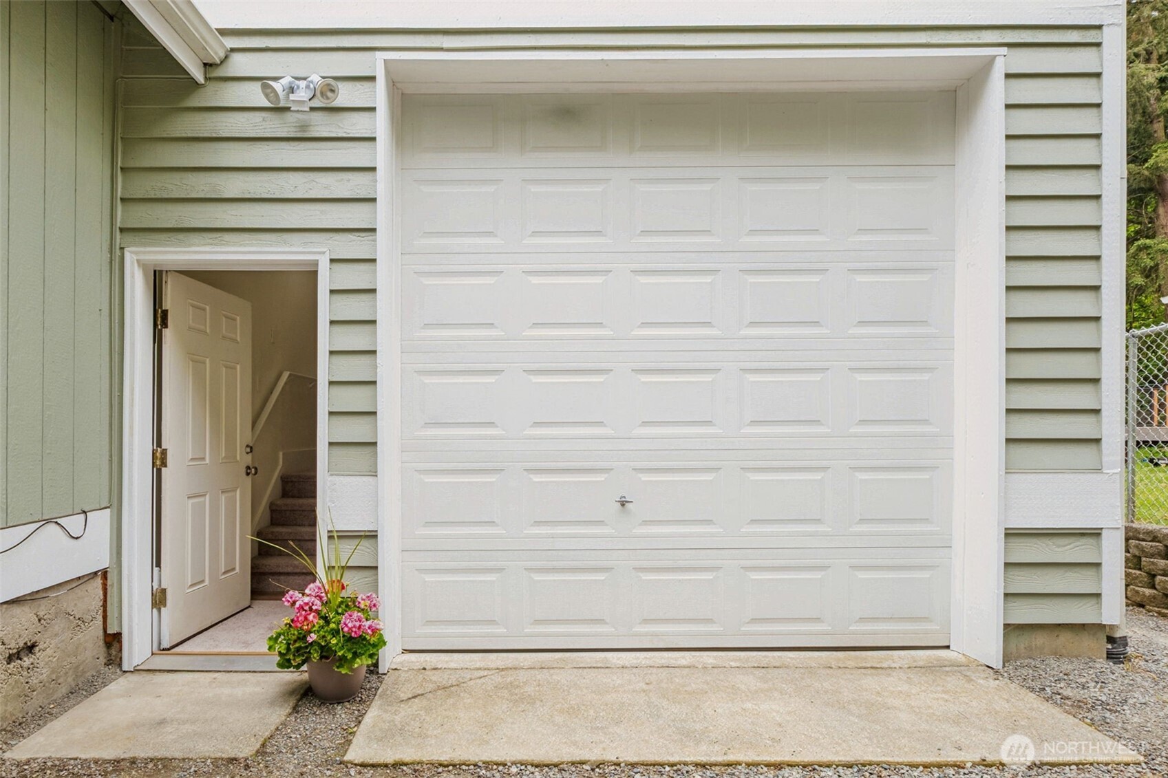 20447 SE 157th Street , Renton, WA 98059