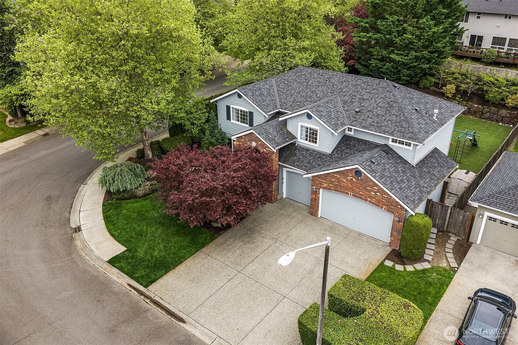 24865 NE 2nd Court , Sammamish, WA 98074