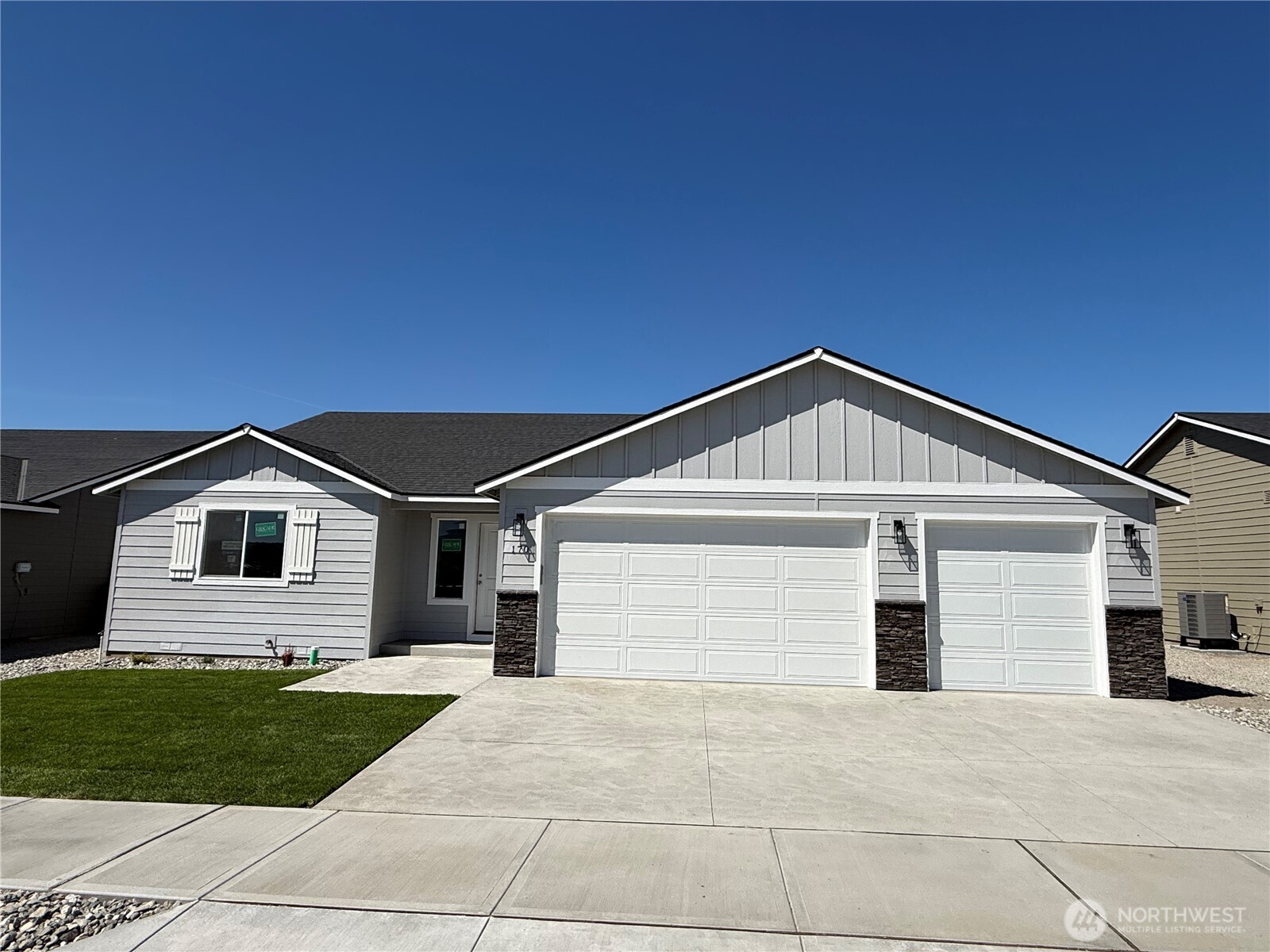 170 Salmon Drive , Wenatchee, WA 98801