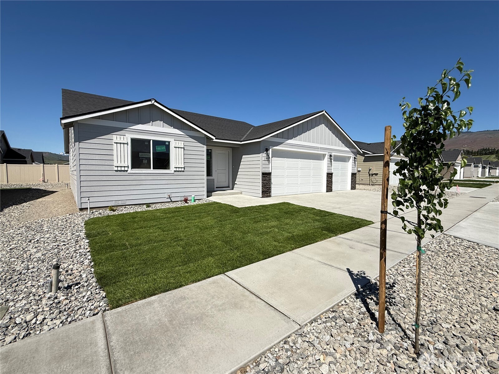 170 Salmon Drive , Wenatchee, WA 98801