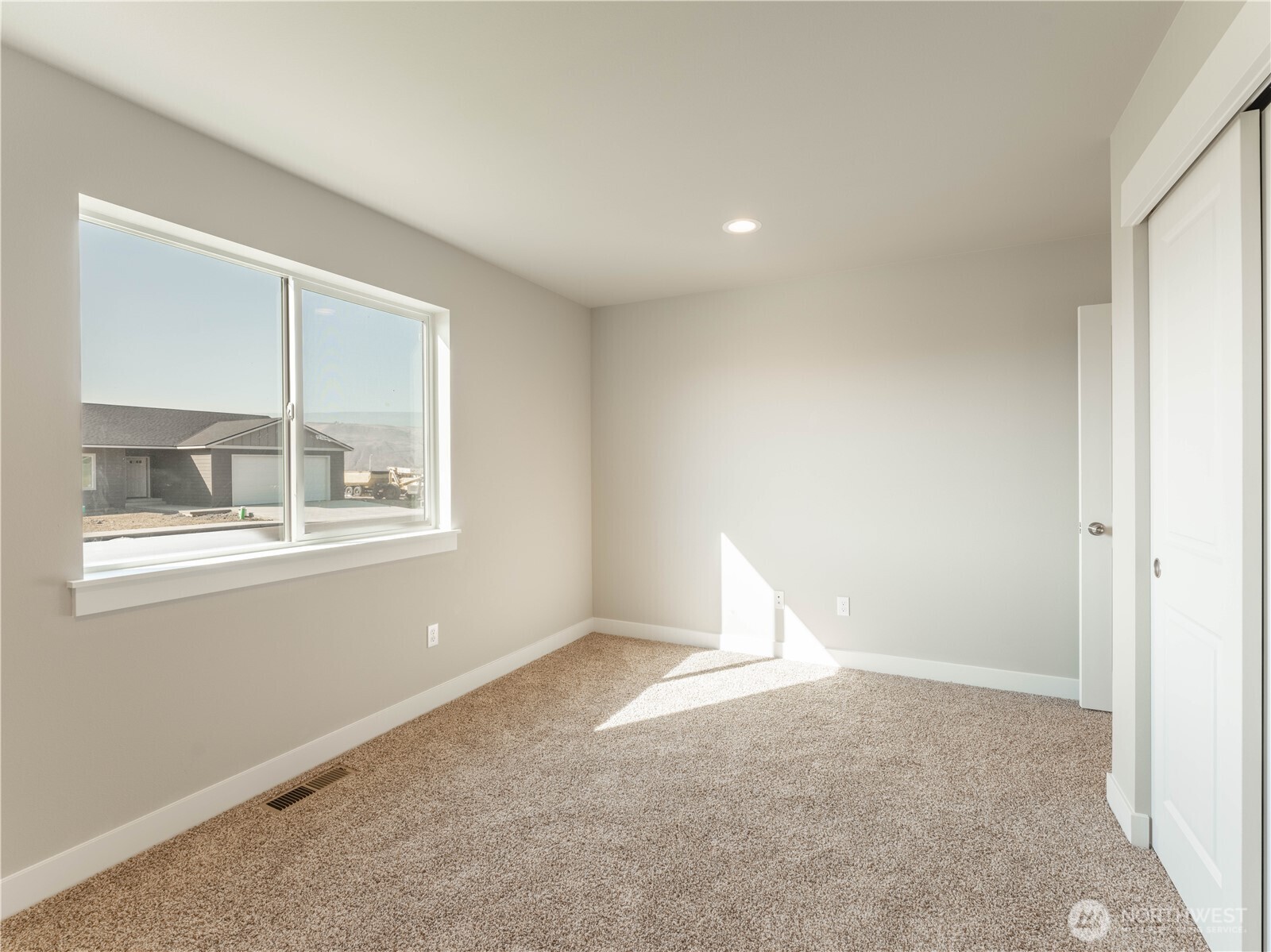 170 Salmon Drive , Wenatchee, WA 98801
