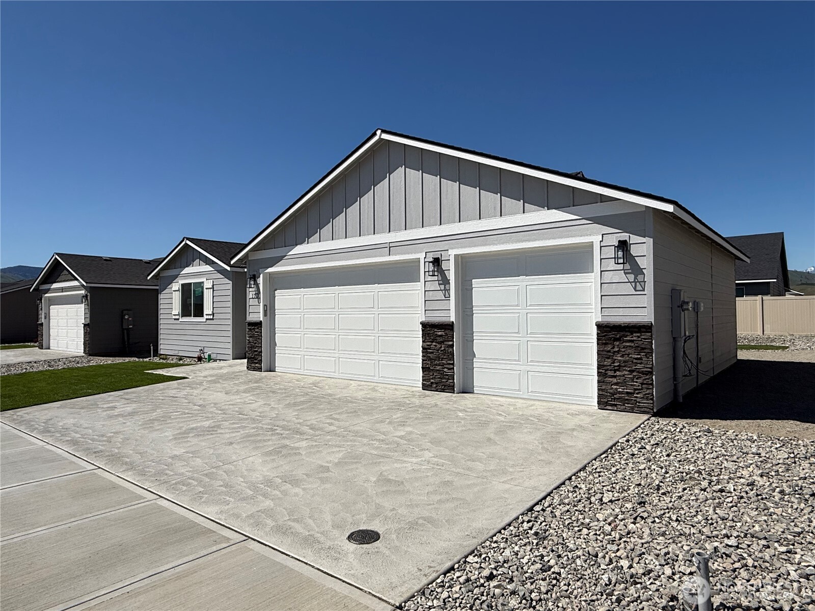 170 Salmon Drive , Wenatchee, WA 98801