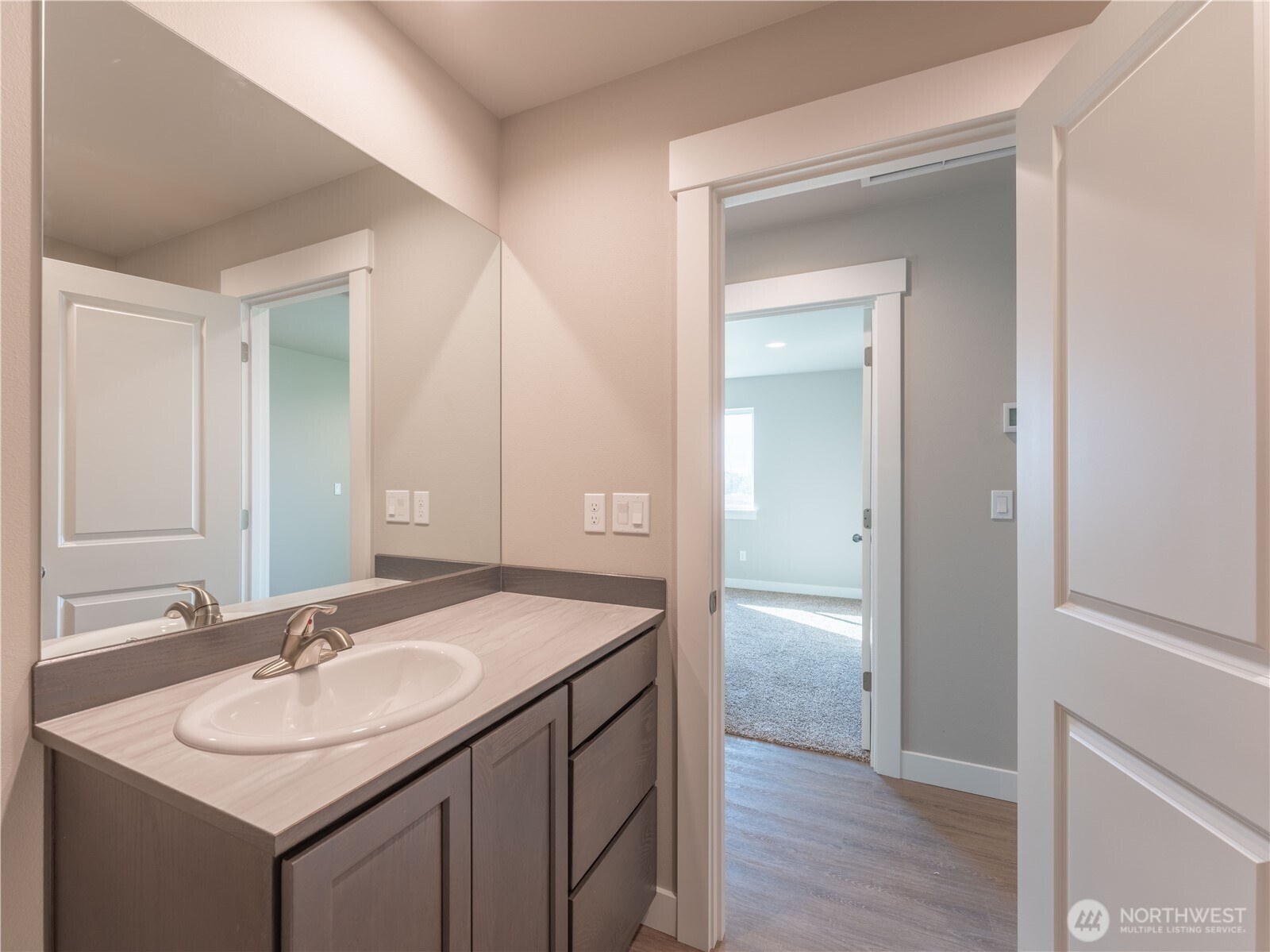 170 Salmon Drive , Wenatchee, WA 98801