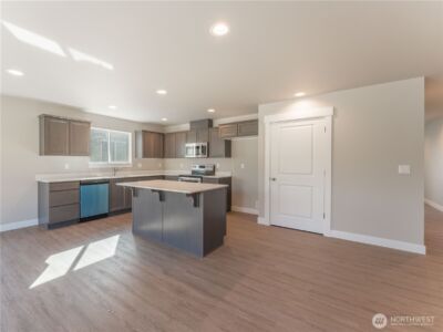 170 Salmon Drive , Wenatchee, WA 98801 - Photo 8