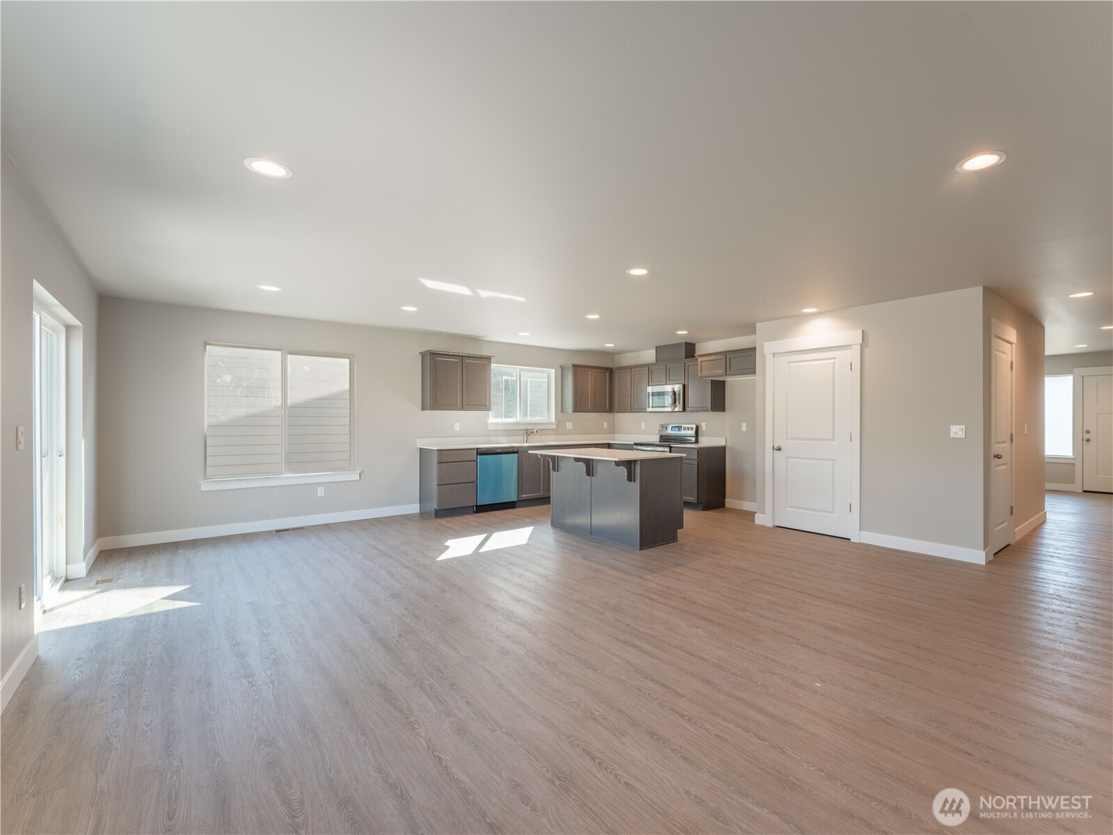 170 Salmon Drive , Wenatchee, WA 98801