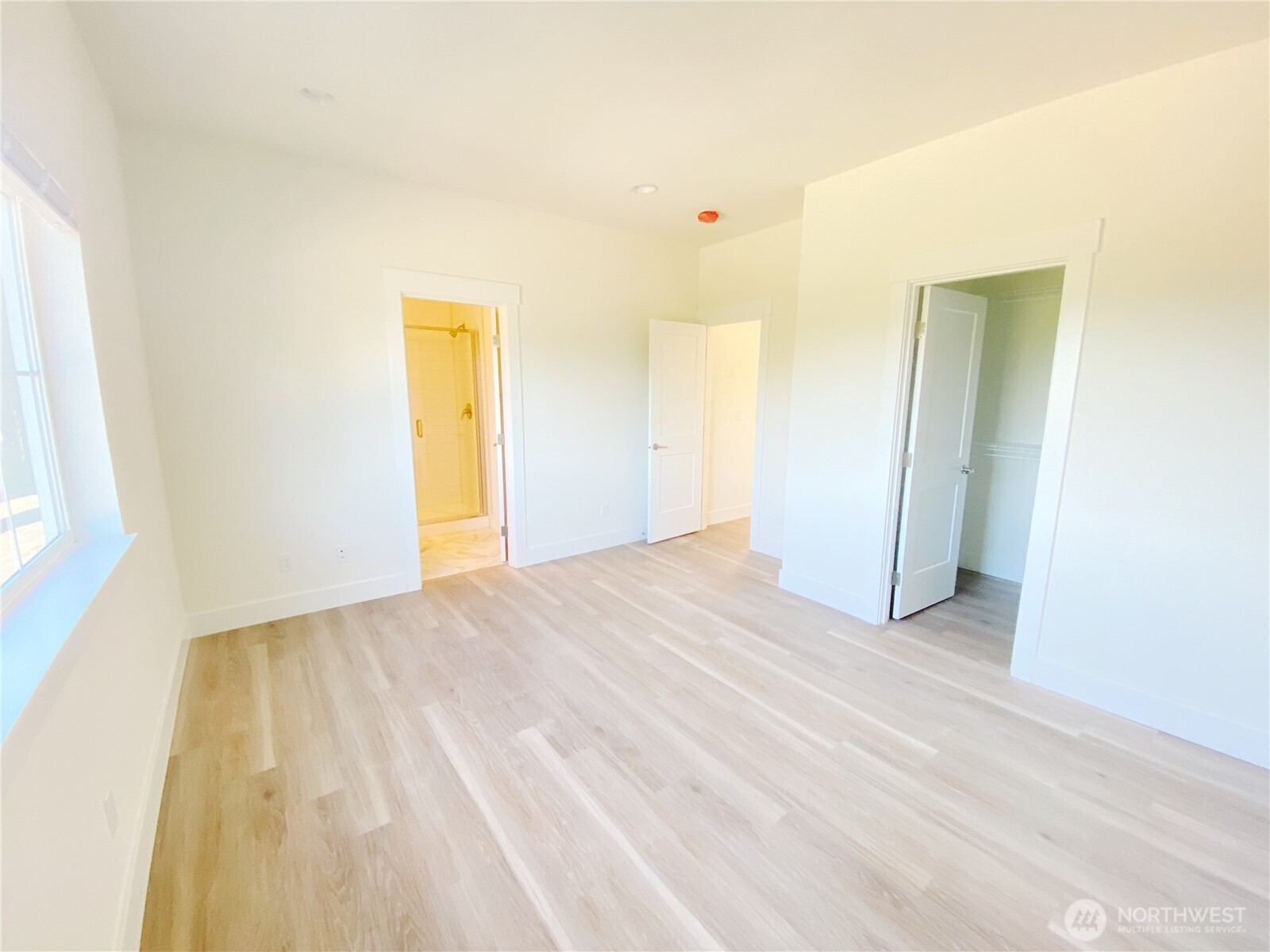 19019 E State Route 3 #A, Allyn, WA 98524