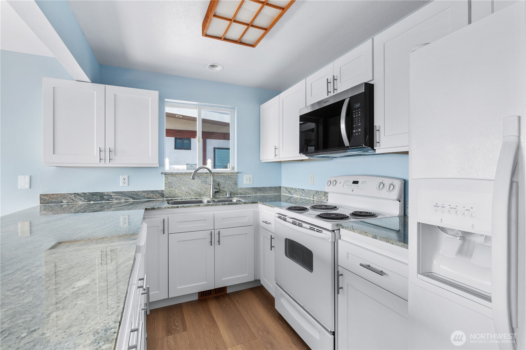 3990 Saltspring Drive , Ferndale, WA 98248