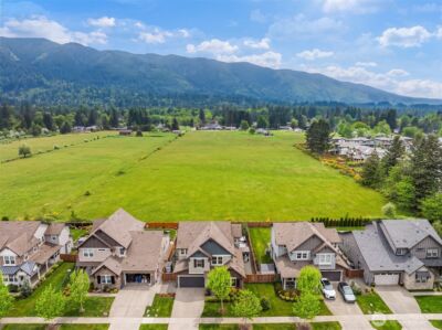 1503 Glacier Avenue SE, North Bend, WA 98045 - Photo 2