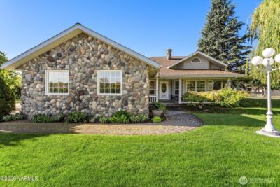 8204 Midvale Road , Yakima, WA 98908