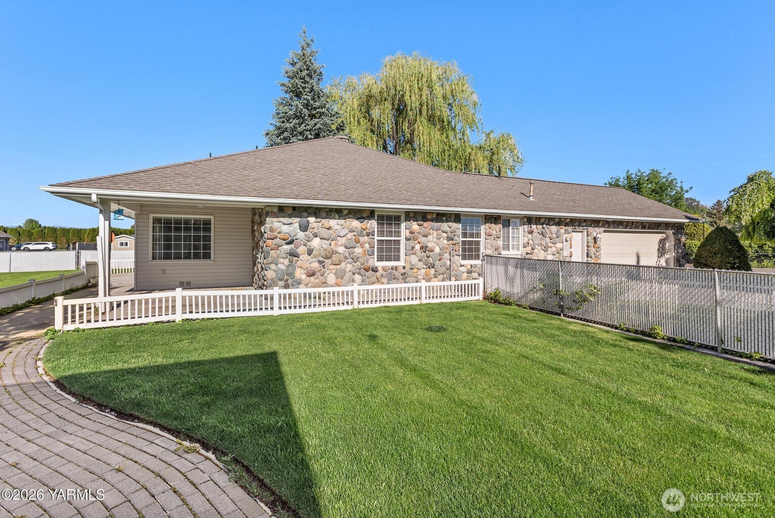 8204 Midvale Road , Yakima, WA 98908