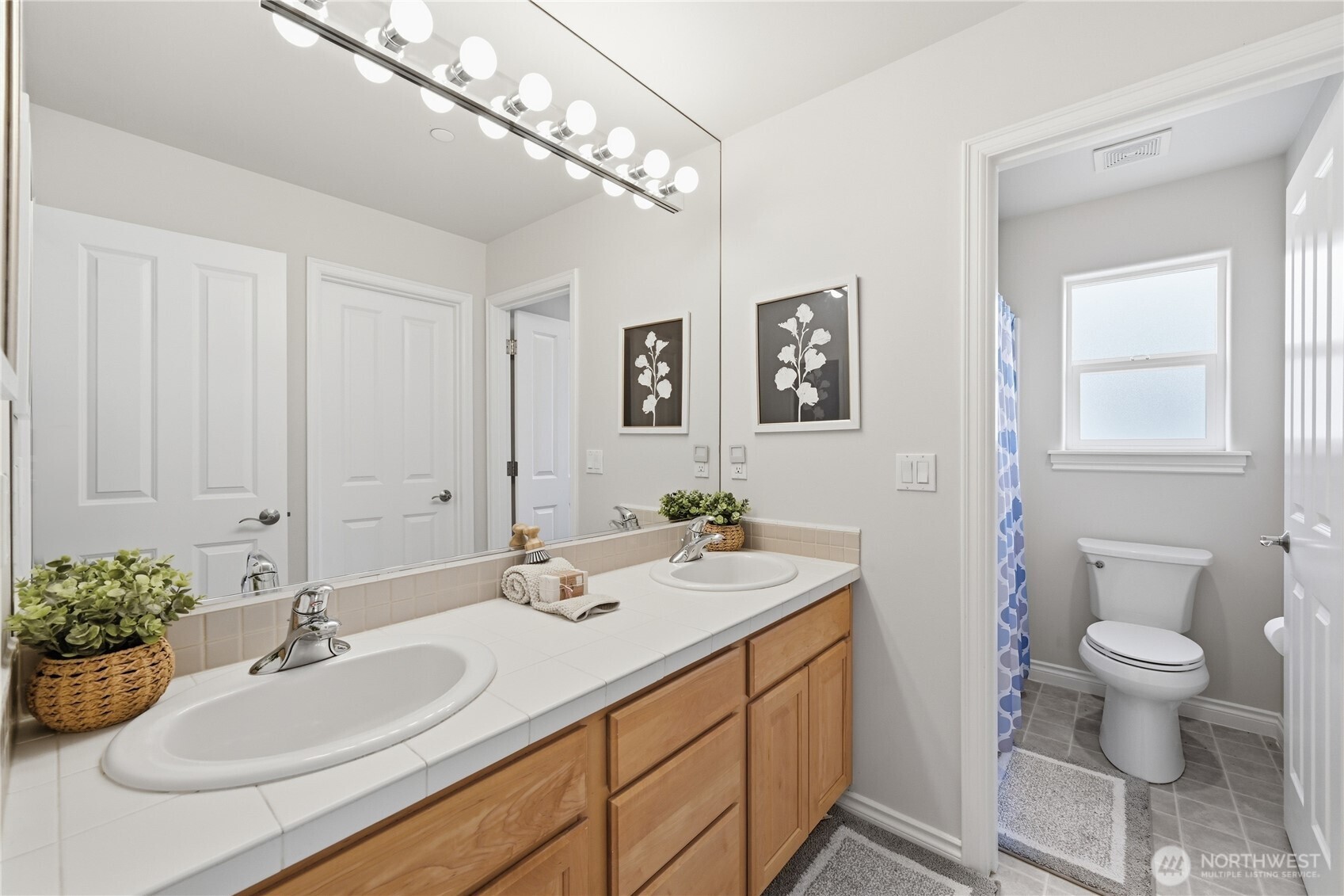 11922 82nd Place NE, Kirkland, WA 98034