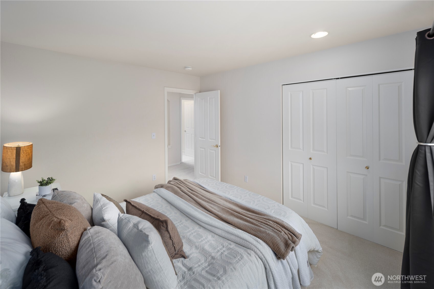 18801 34th Avenue SE, Bothell, WA 98012-8836