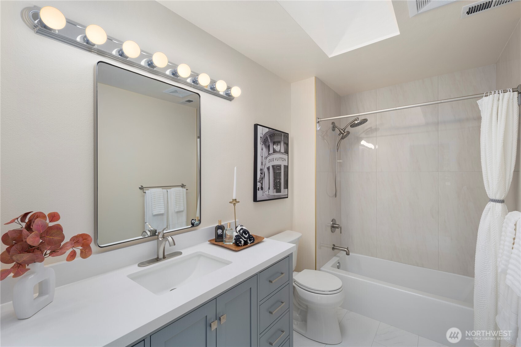 18801 34th Avenue SE, Bothell, WA 98012-8836