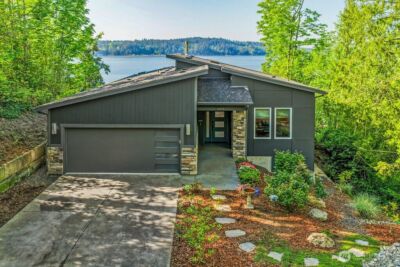 4652 E Hillcrest Drive , Port Orchard, WA 98366