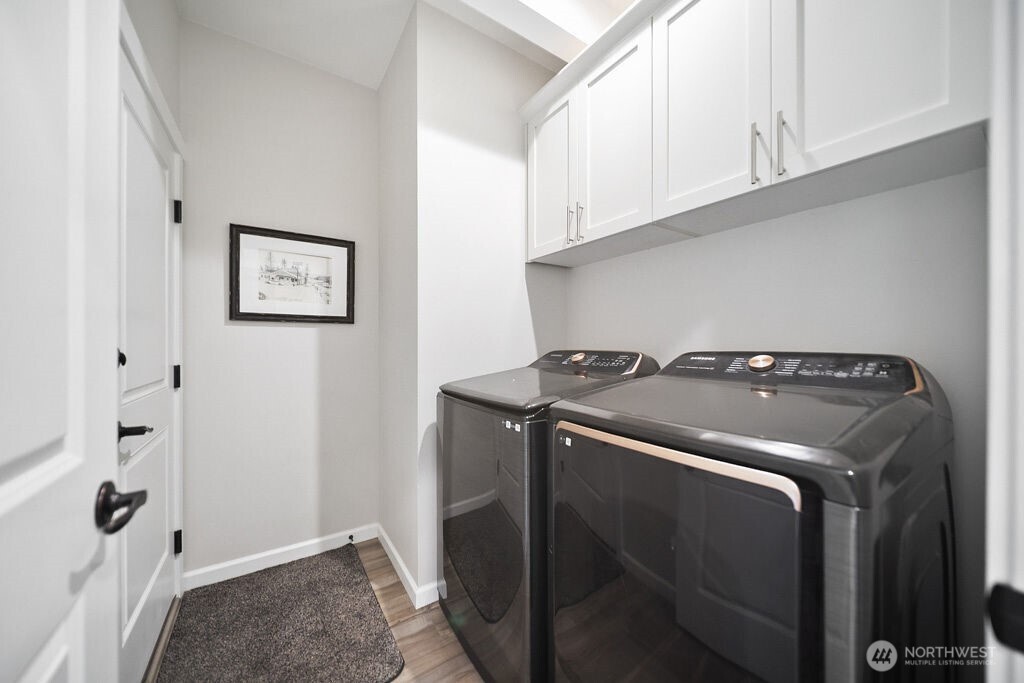 4652 E Hillcrest Drive , Port Orchard, WA 98366