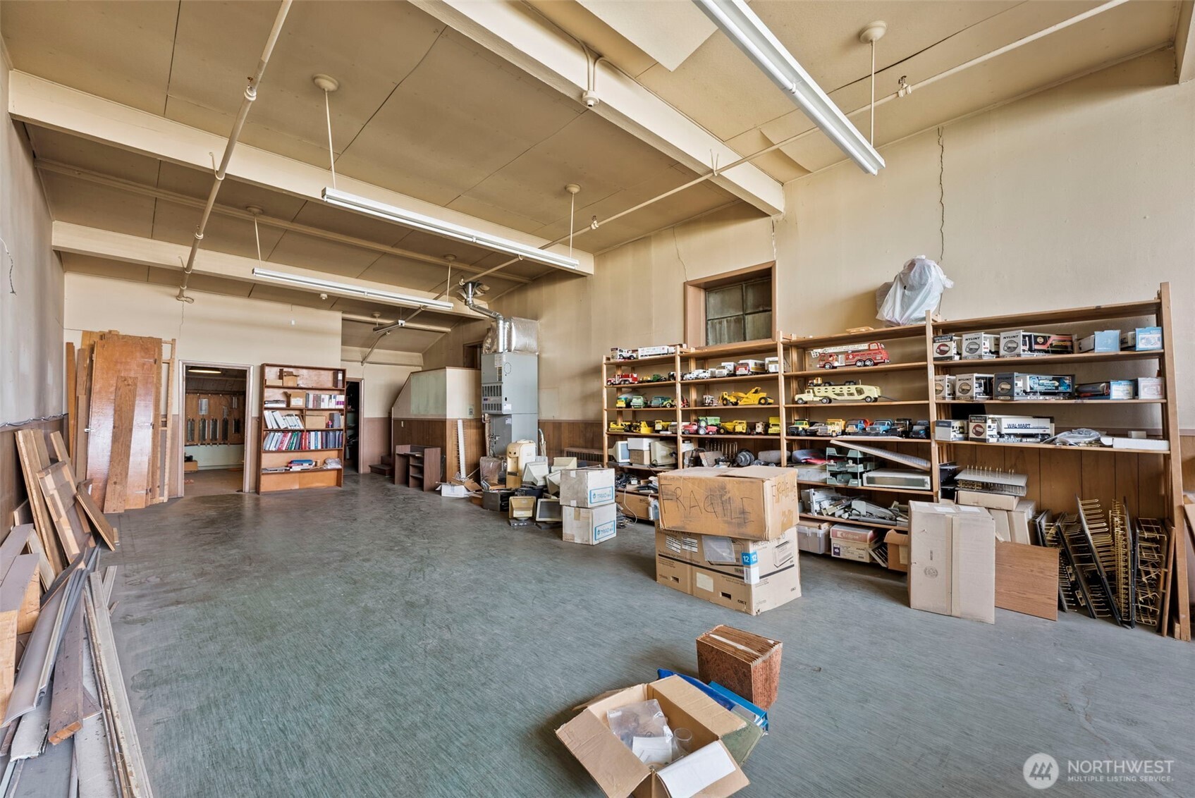1247 Puyallup Avenue , Tacoma, WA 98421