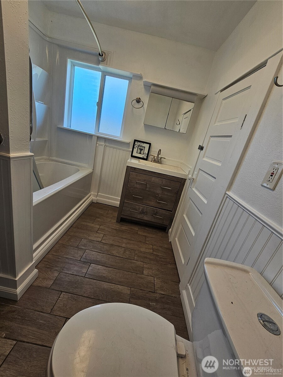 1651 S 35th Street , Tacoma, WA 98418-2640