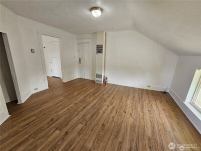 1651 S 35th Street , Tacoma, WA 98418-2640 - Photo 4