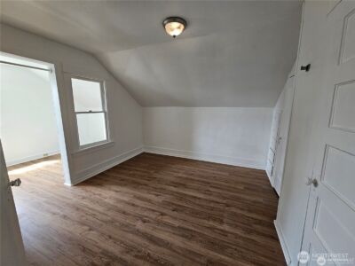 1651 S 35th Street , Tacoma, WA 98418-2640 - Photo 5