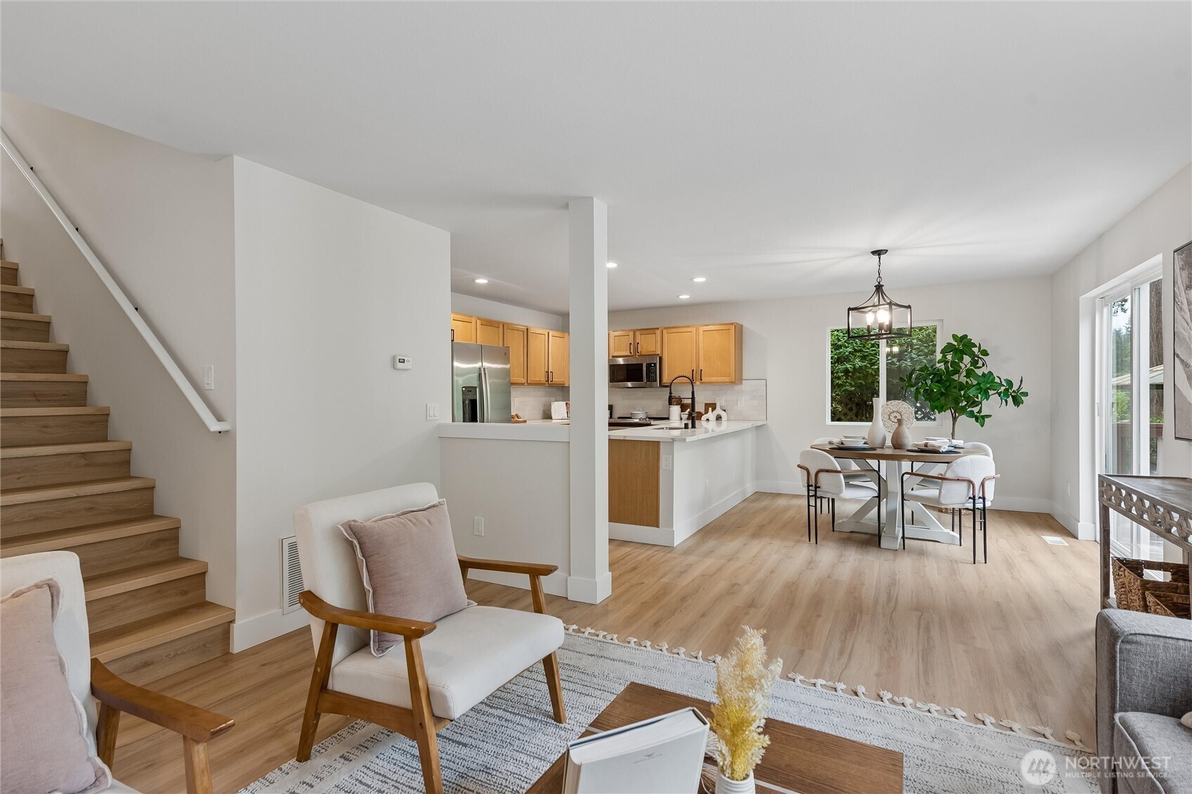 9237 NE 173rd Place , Bothell, WA 98011