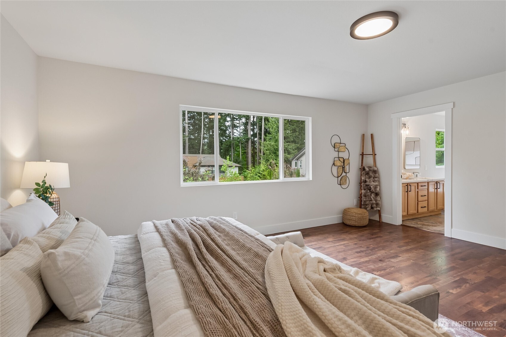 9237 NE 173rd Place , Bothell, WA 98011