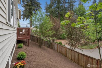 9237 NE 173rd Place , Bothell, WA 98011 - Photo 25
