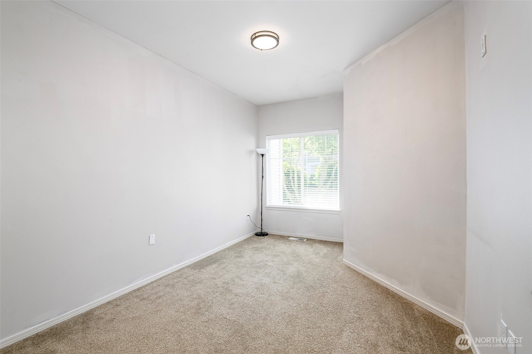 4714 Fairwood Boulevard NE #905, Tacoma, WA 98422
