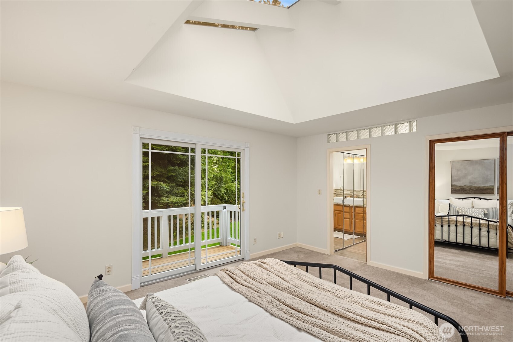 3227 171st Avenue NE, Bellevue, WA 98008