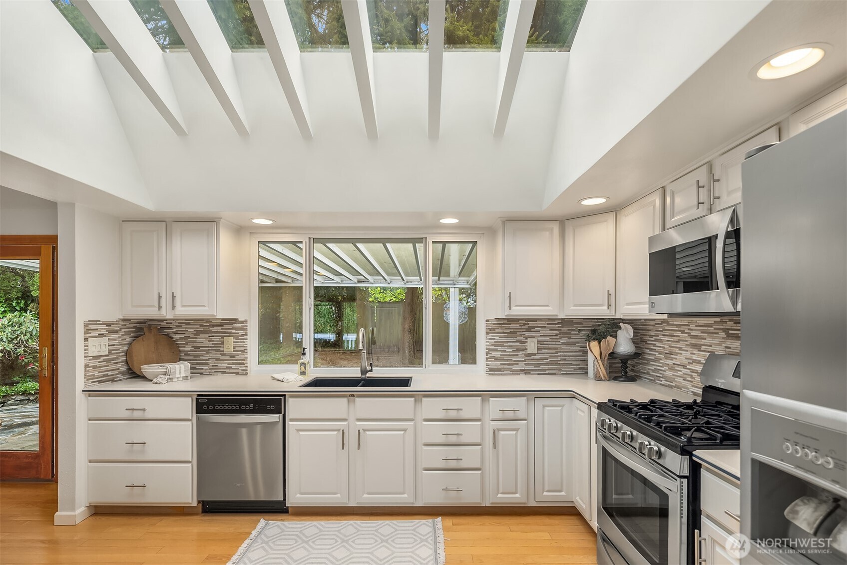 3227 171st Avenue NE, Bellevue, WA 98008