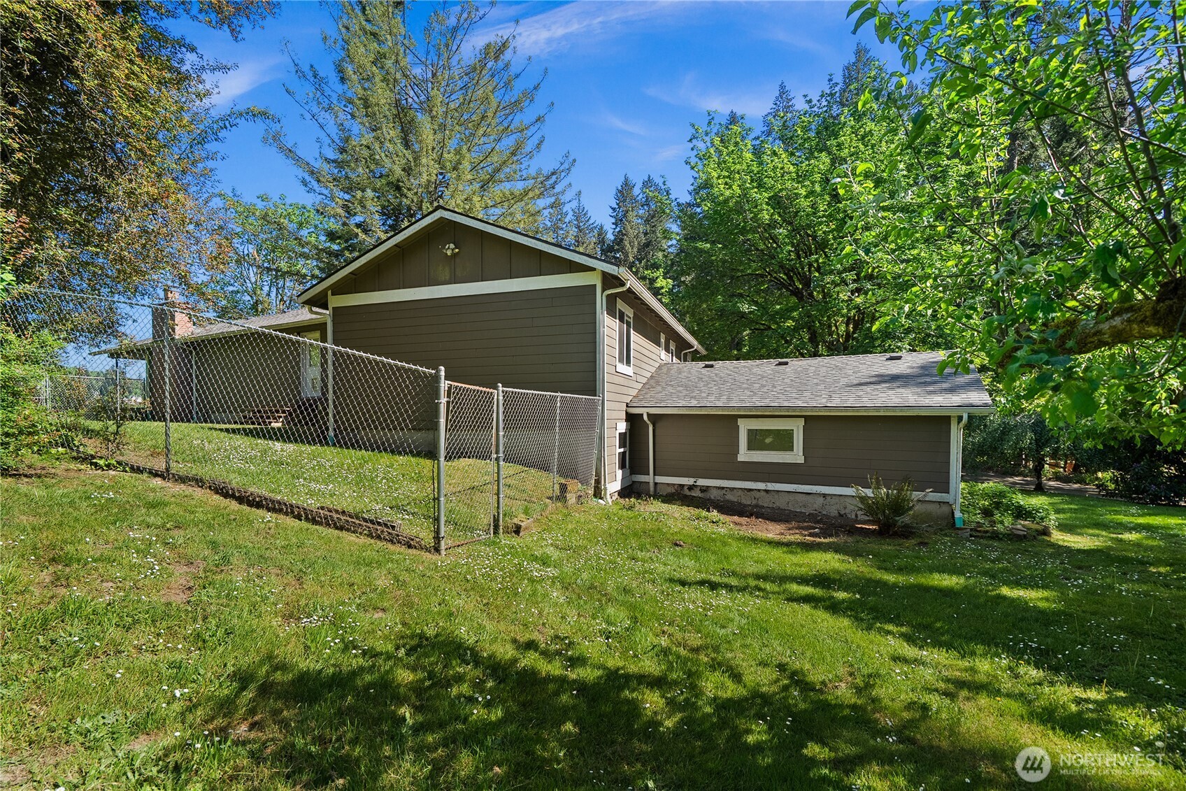 1168 NW Sunlit Lane , Bremerton, WA 98312