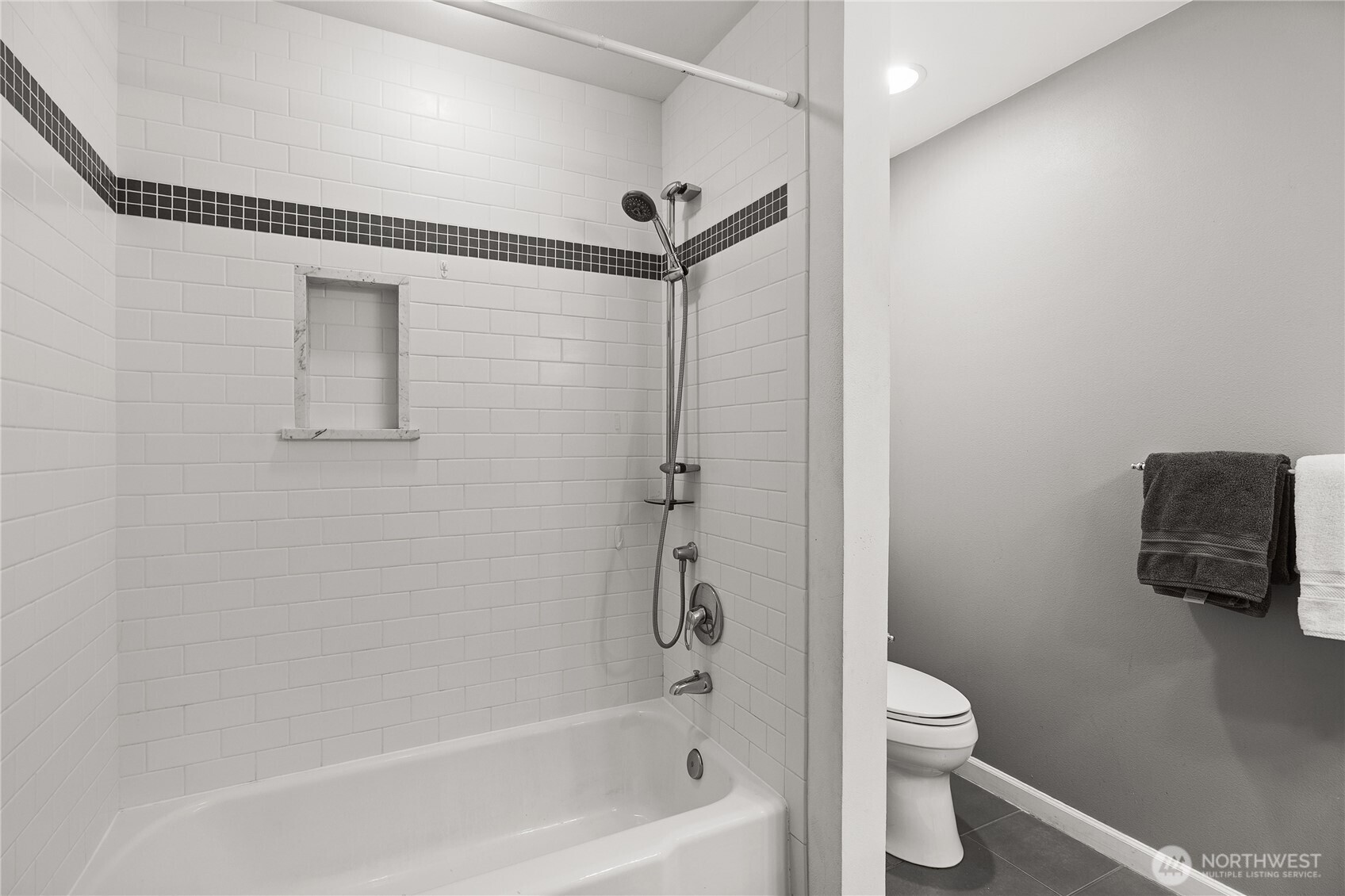 1168 NW Sunlit Lane , Bremerton, WA 98312