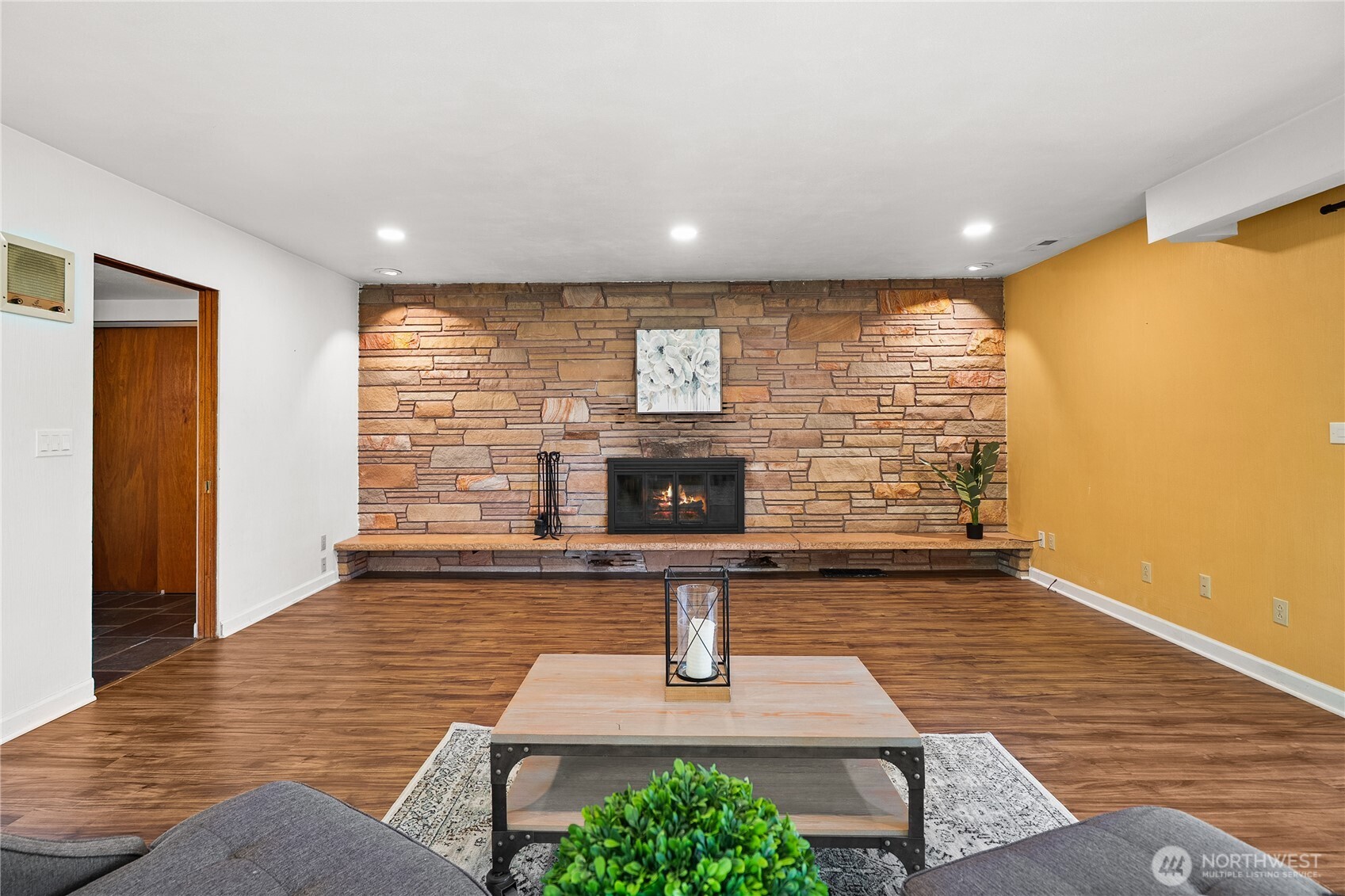 1168 NW Sunlit Lane , Bremerton, WA 98312