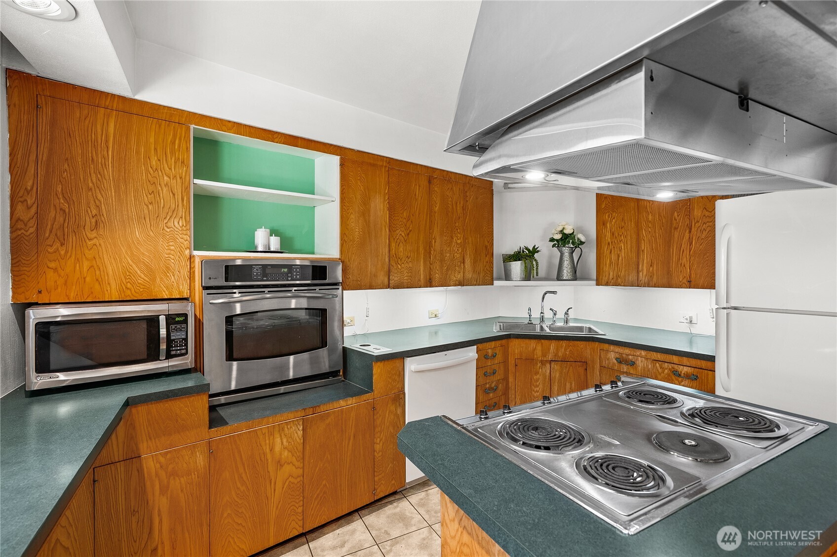 1168 NW Sunlit Lane , Bremerton, WA 98312