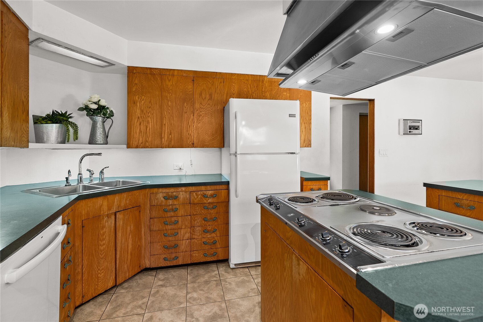1168 NW Sunlit Lane , Bremerton, WA 98312