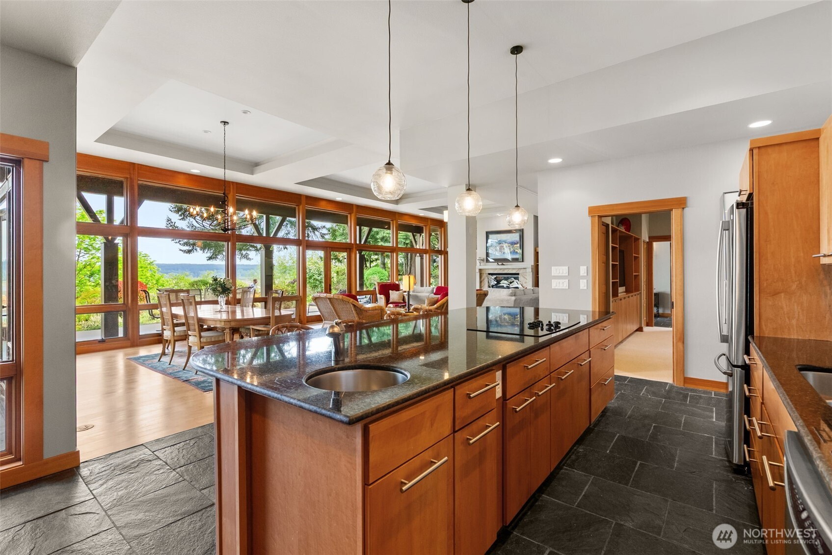 4702 Luhr Road NE, Olympia, WA 98516
