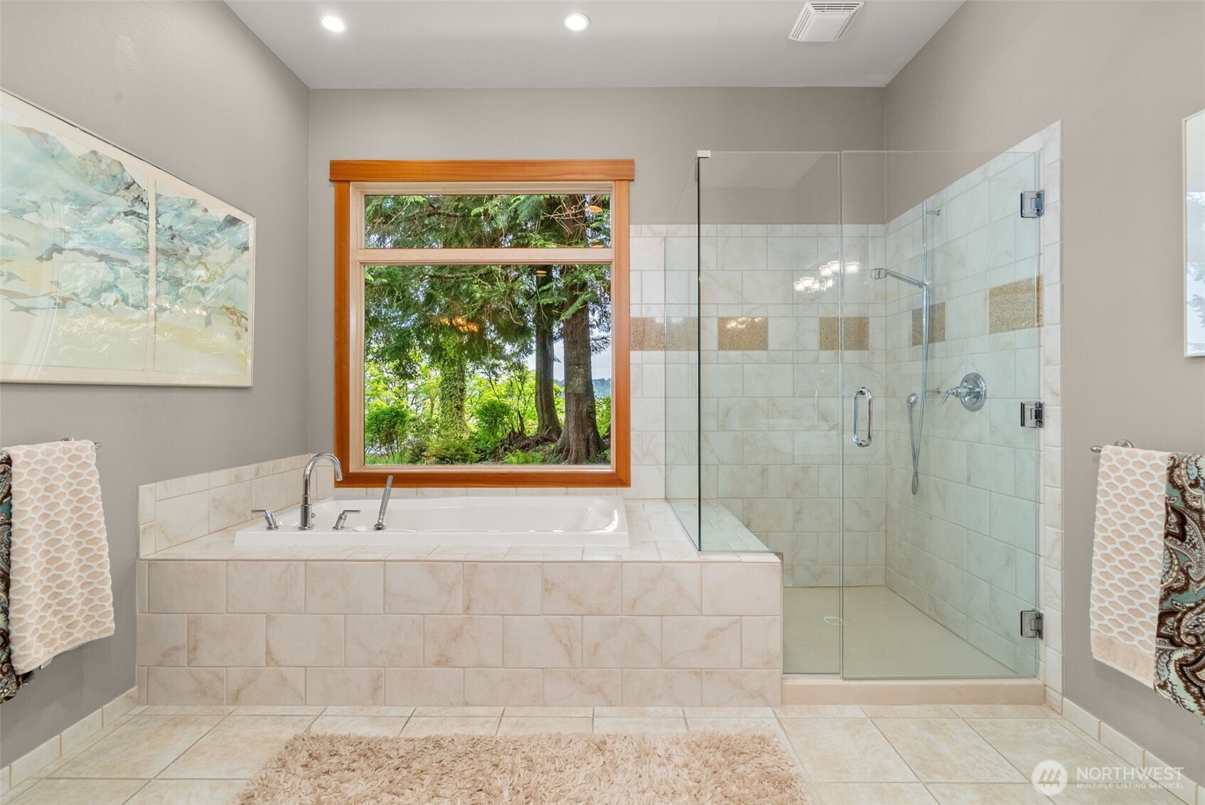 4702 Luhr Road NE, Olympia, WA 98516