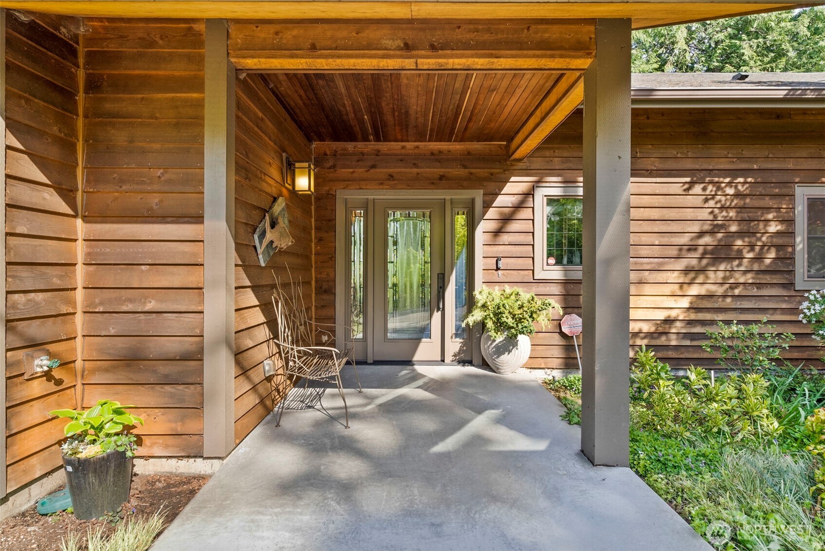 4702 Luhr Road NE, Olympia, WA 98516