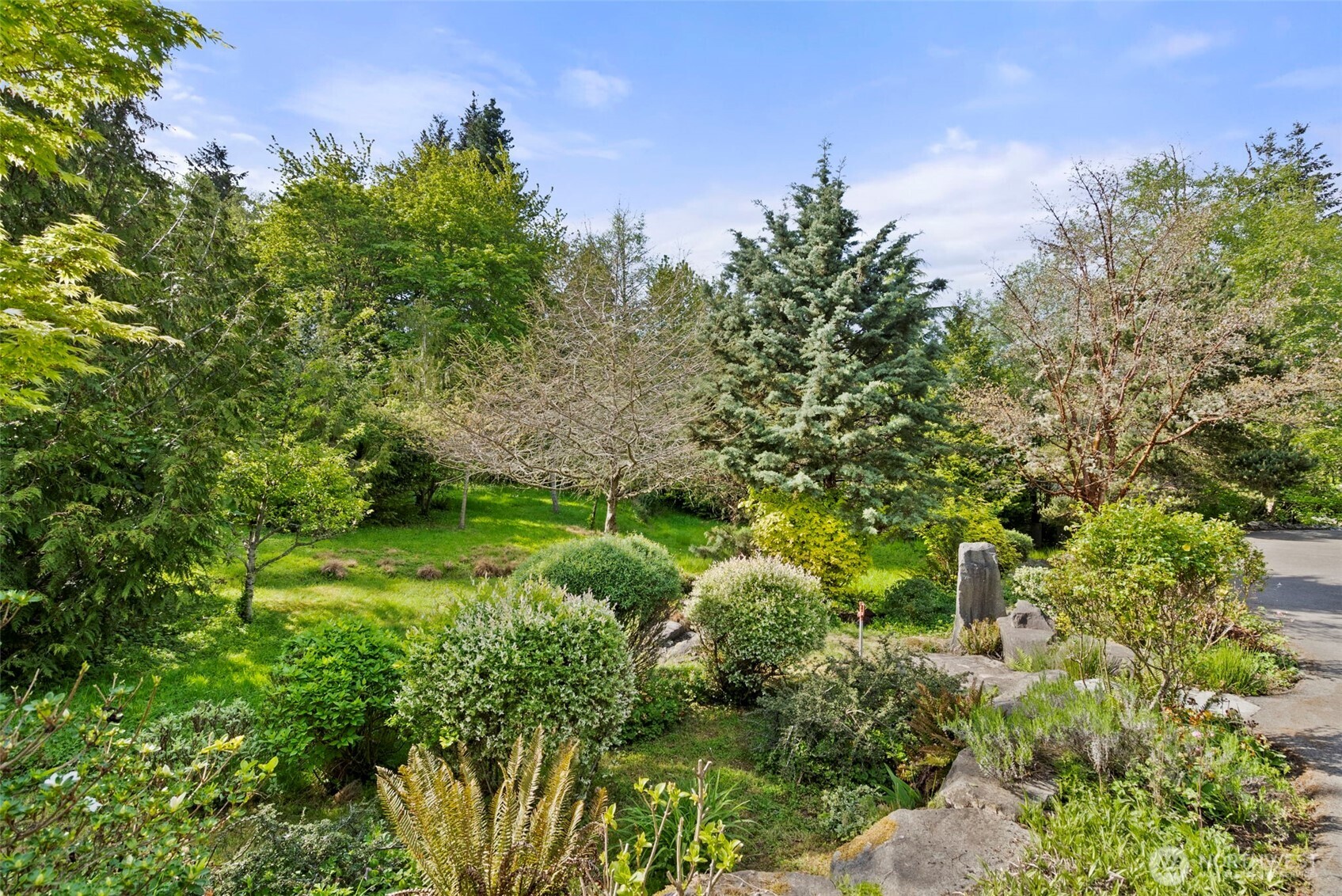4702 Luhr Road NE, Olympia, WA 98516