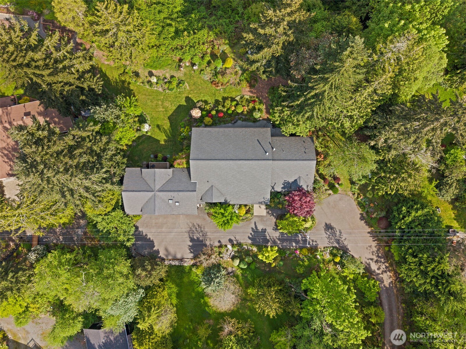 4702 Luhr Road NE, Olympia, WA 98516