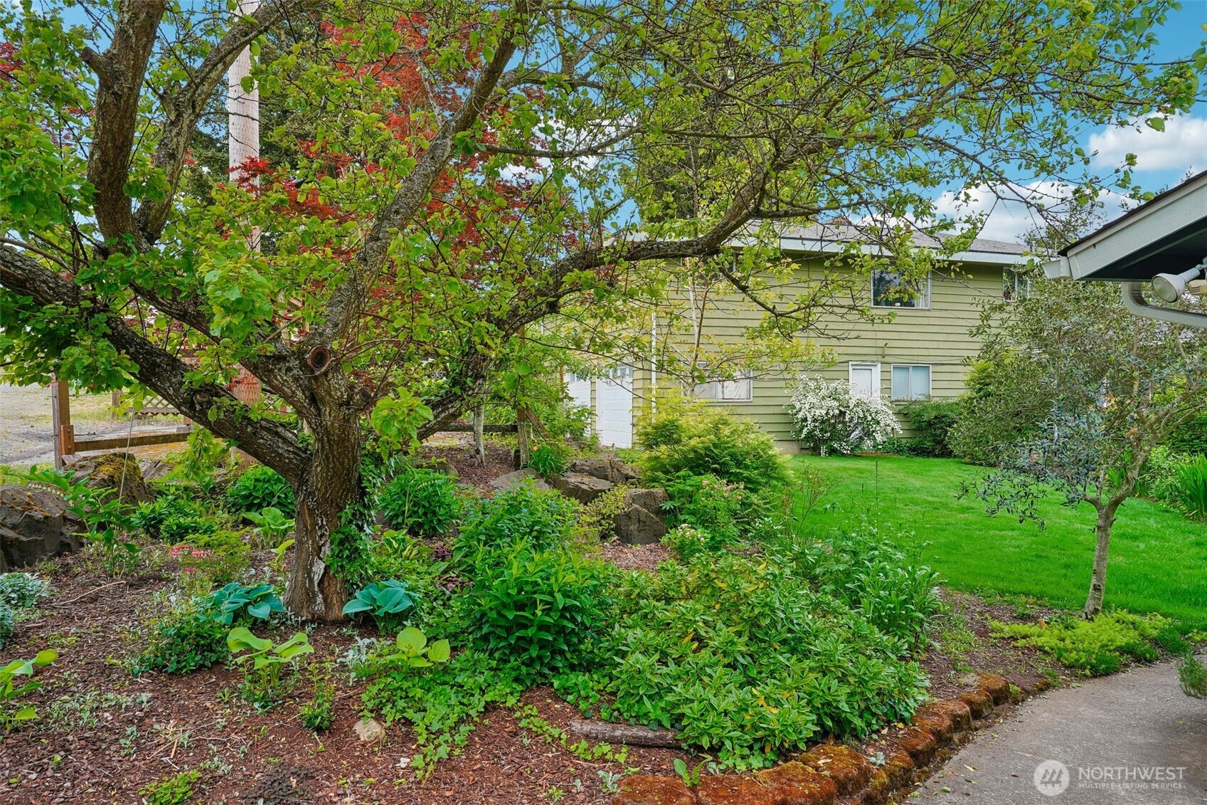8008 S 122nd Street , Seattle, WA 98178