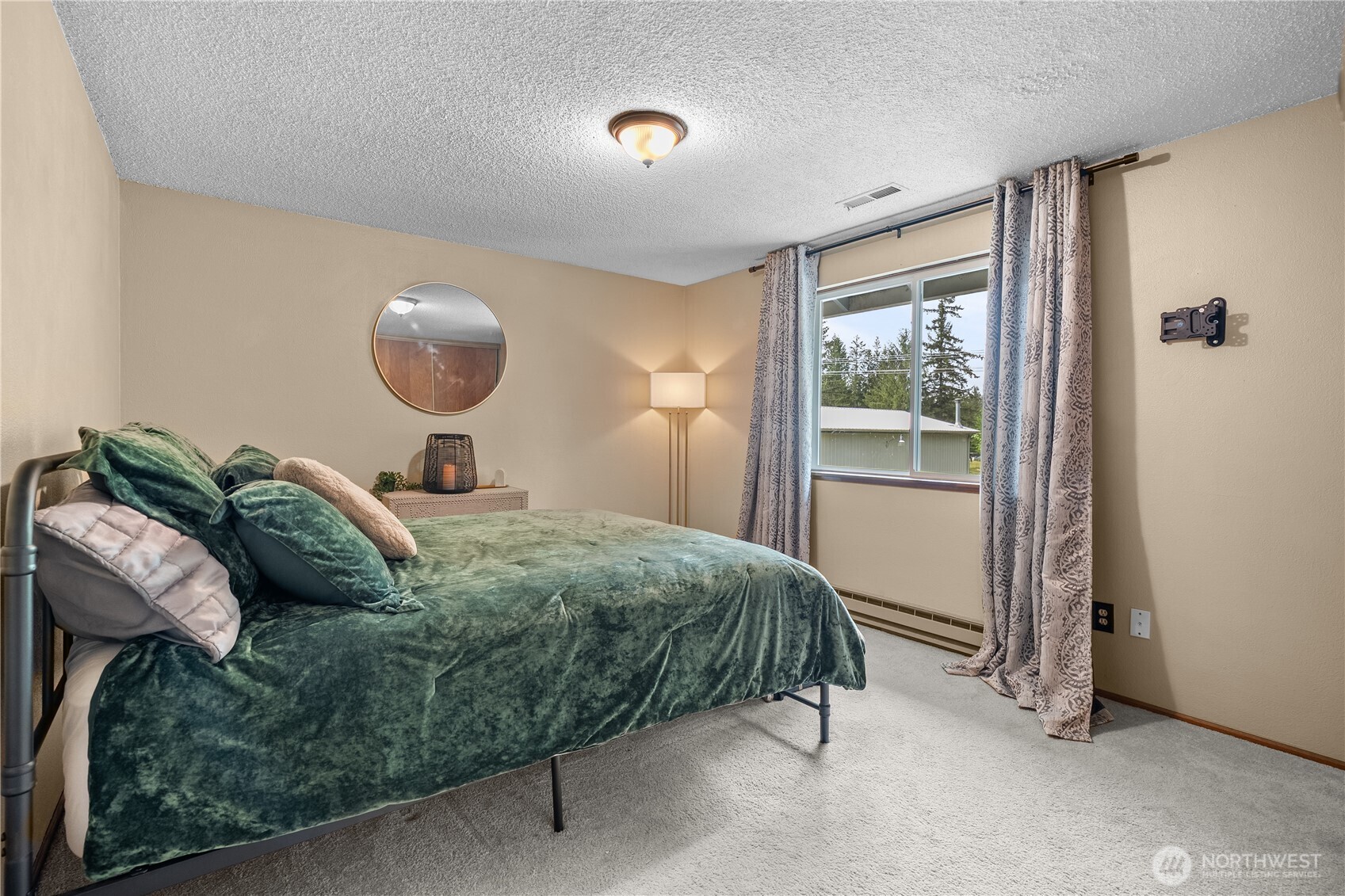 37911 300th Avenue SE, Enumclaw, WA 98022
