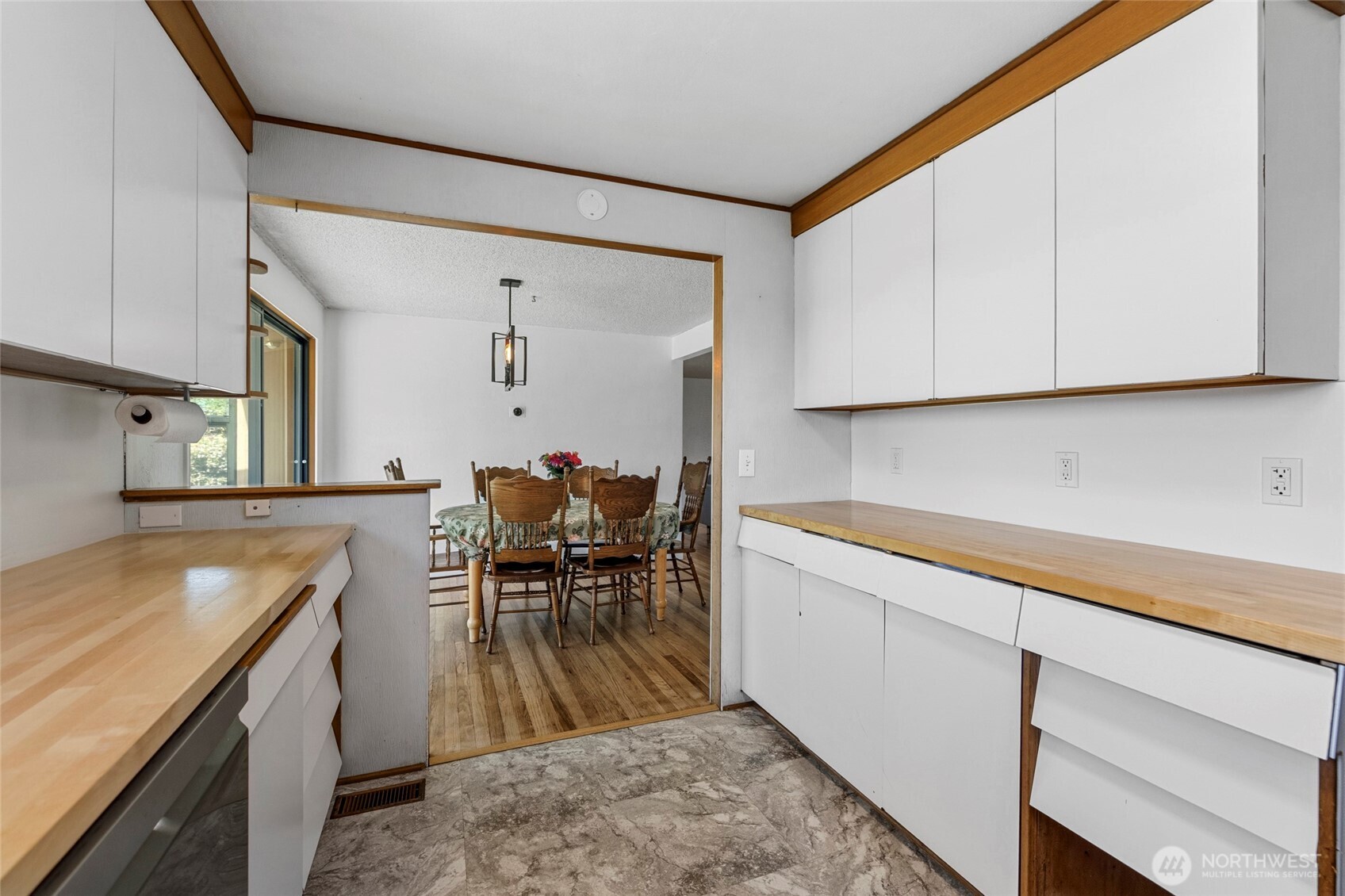 471 SE Glencoe Street , Oak Harbor, WA 98277