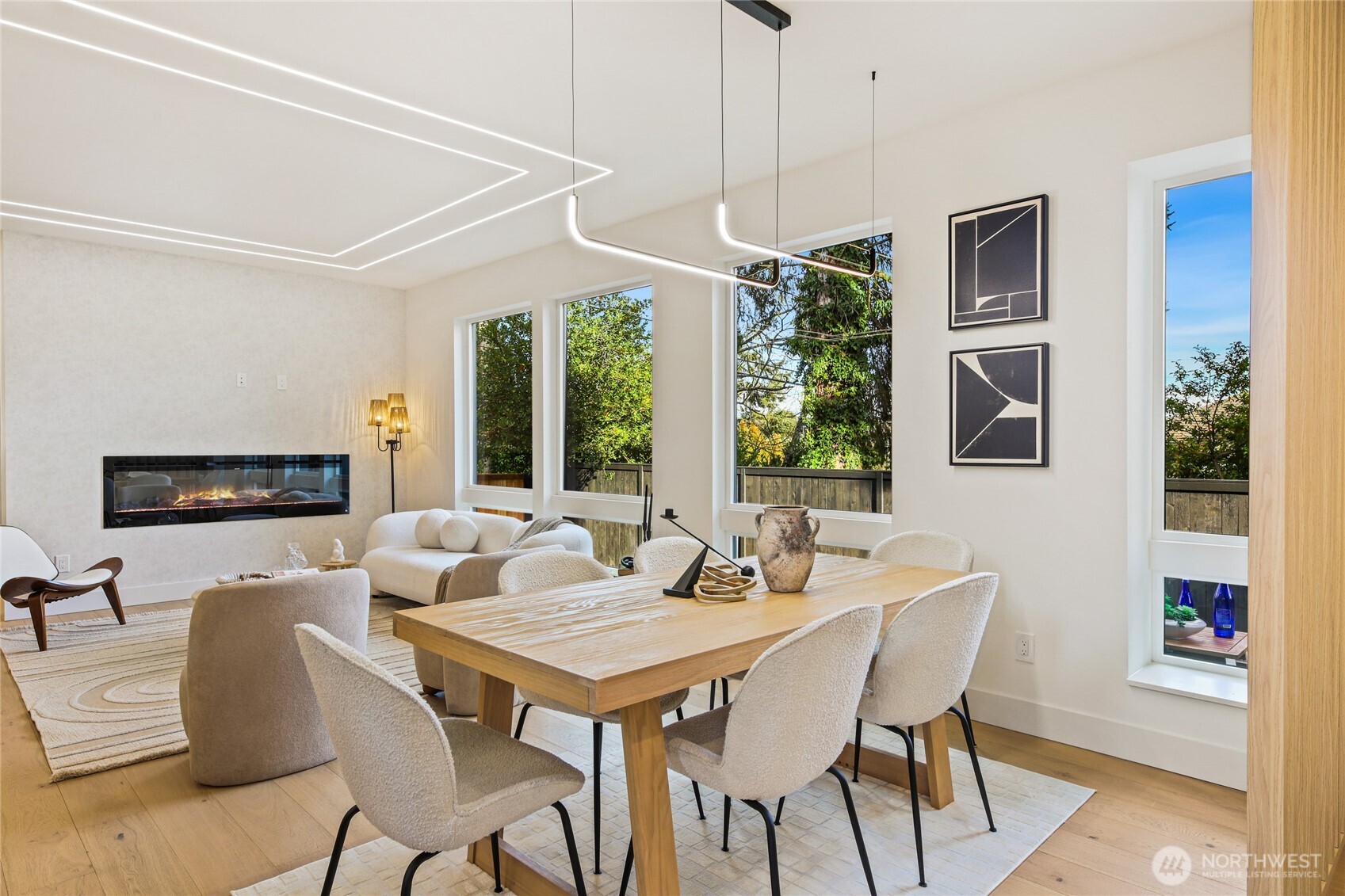 7358 33rd Avenue NE, Seattle, WA 98115