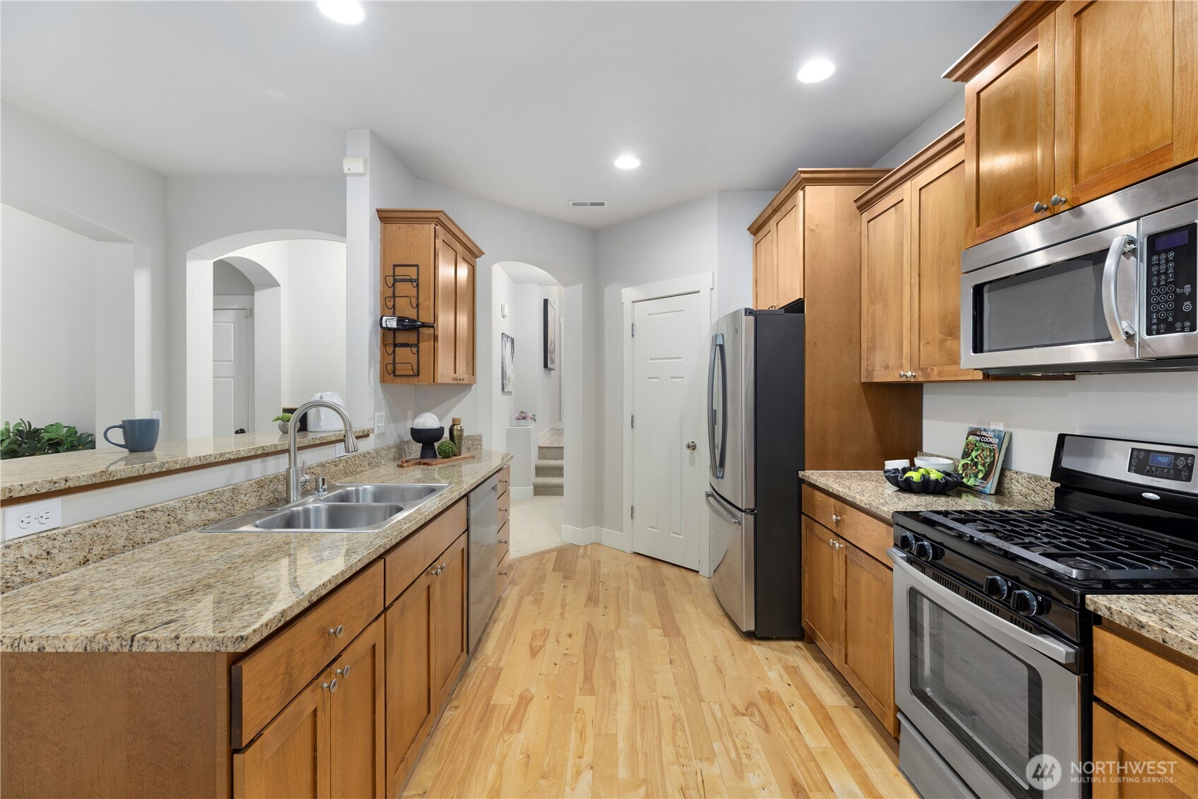 1316 216th Street SW, Lynnwood, WA 98036