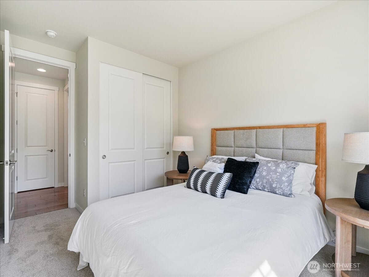 13622 NE 129th Drive , Kirkland, WA 98034